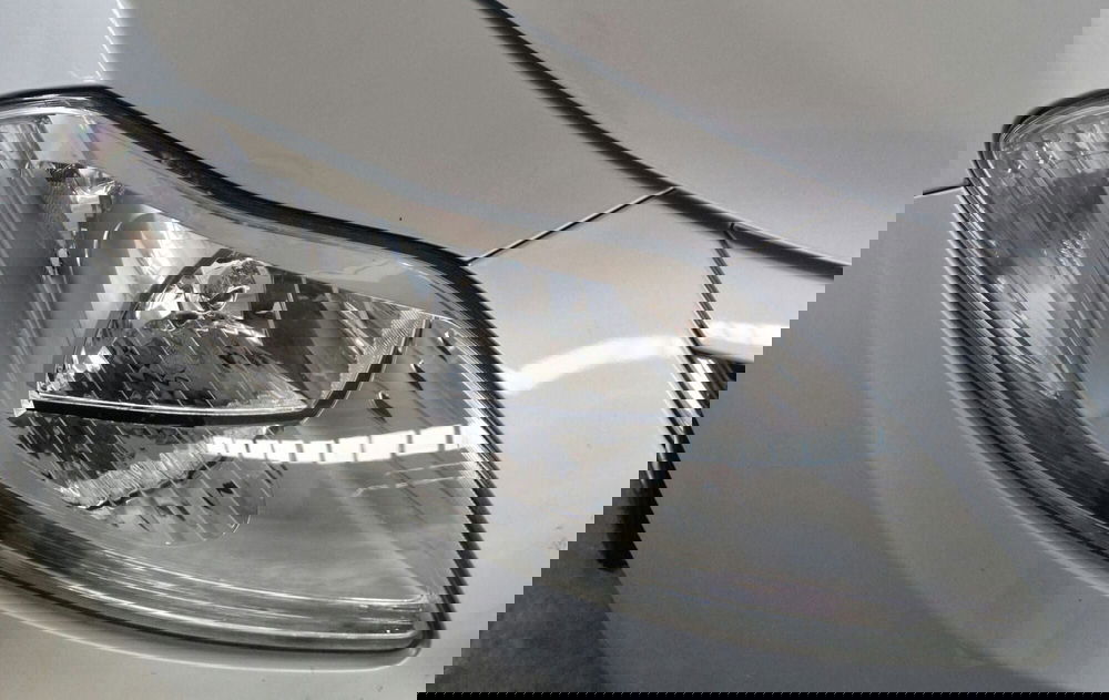 Lancia Ypsilon usata a Terni (19)