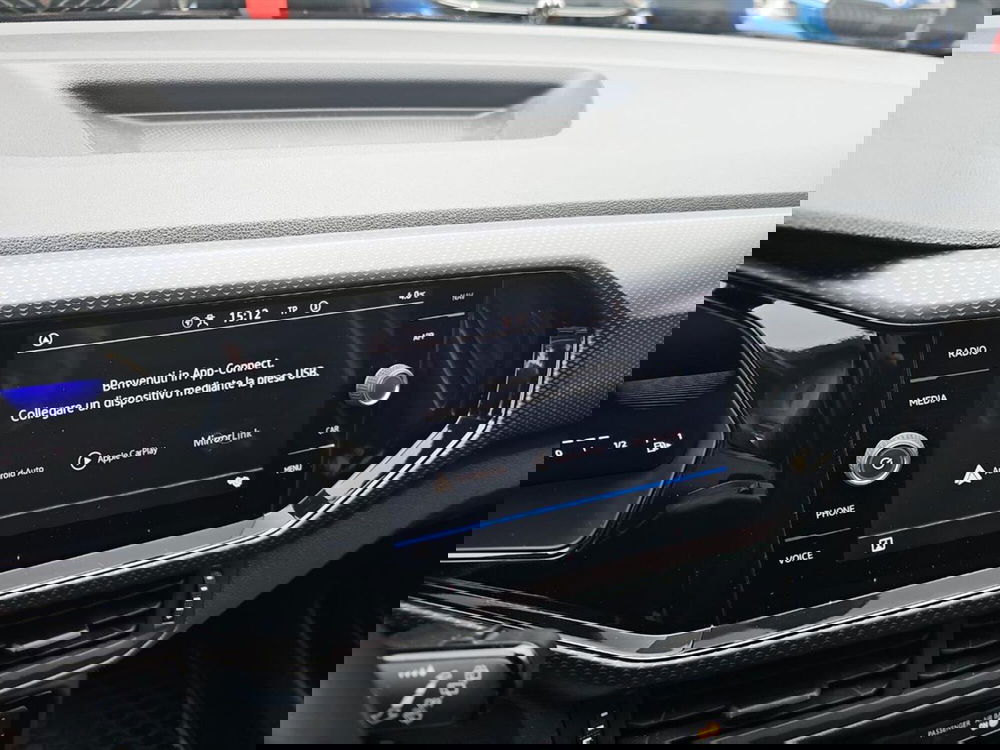 Volkswagen T-Cross usata a Lecco (14)