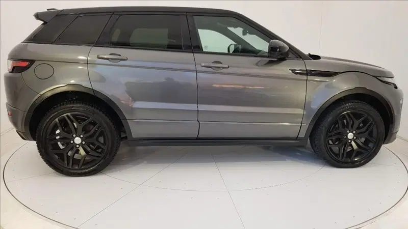 Land Rover Range Rover Evoque usata a Lucca (7)