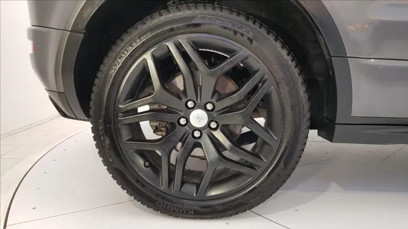 Land Rover Range Rover Evoque usata a Lucca (9)