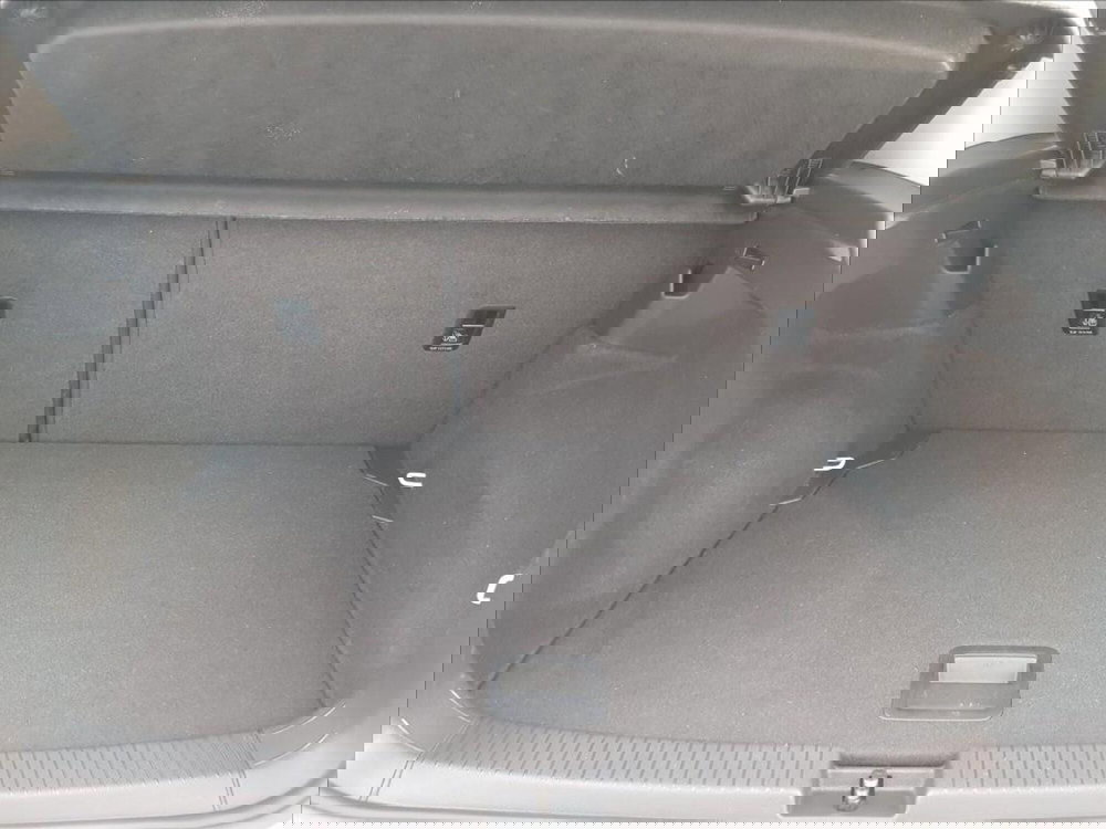 Volkswagen T-Cross usata a Lucca (15)