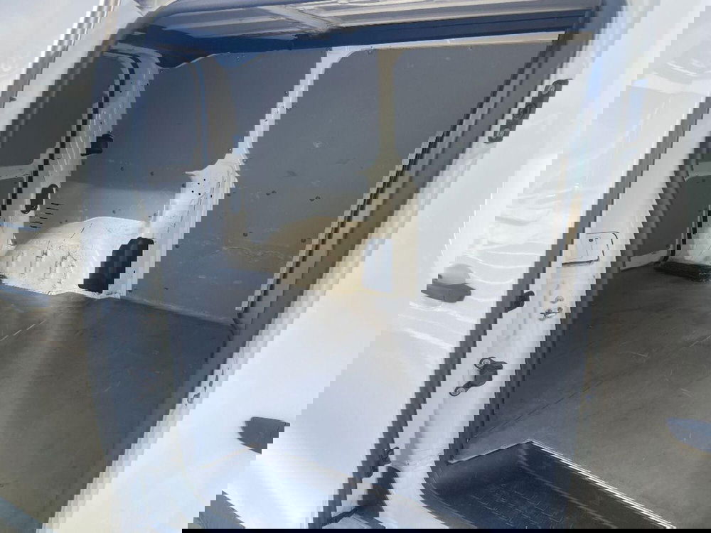 Peugeot Expert Furgone usata a Lecce (16)