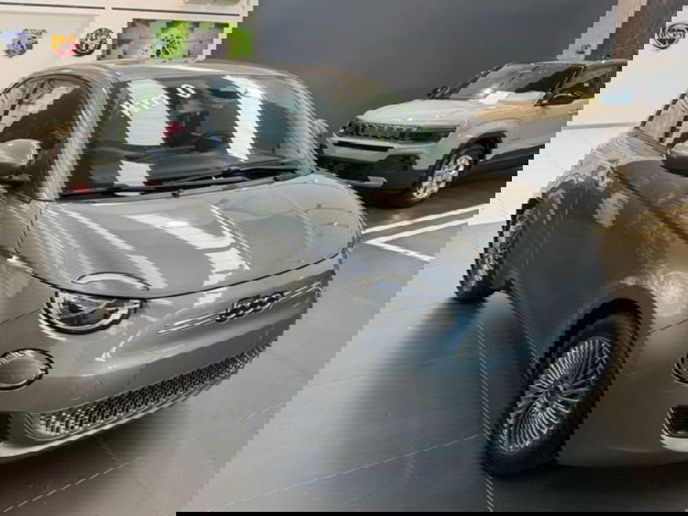 Fiat 500e nuova a Vercelli