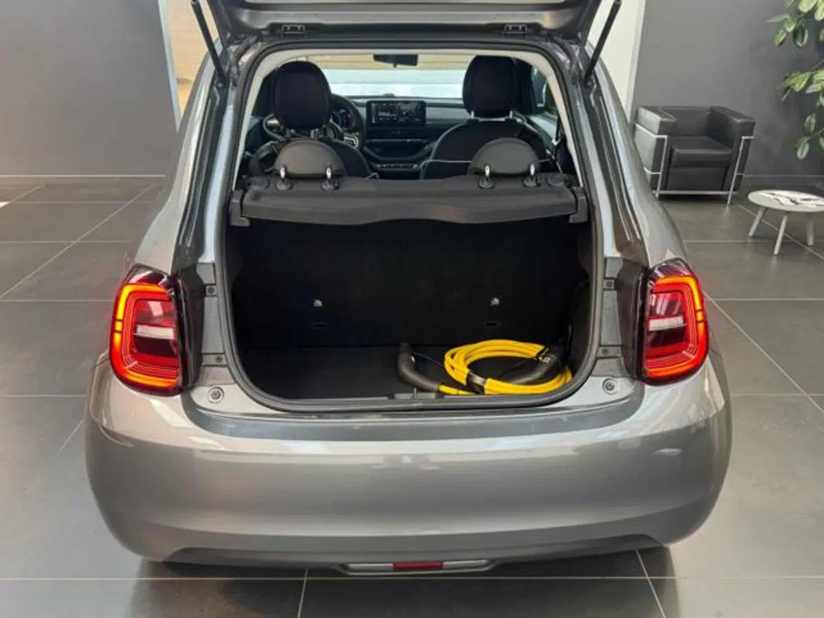 Fiat 500e nuova a Vercelli (15)