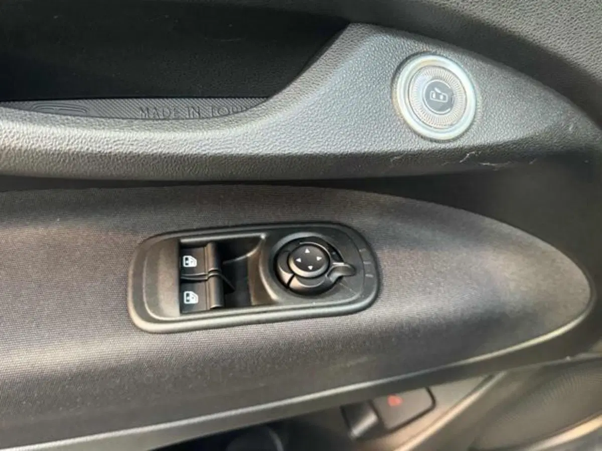 Fiat 500e nuova a Vercelli (17)