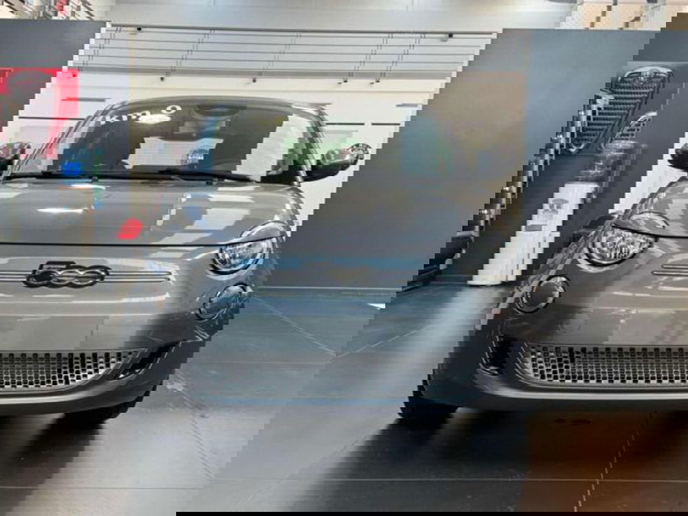 Fiat 500e nuova a Vercelli (2)