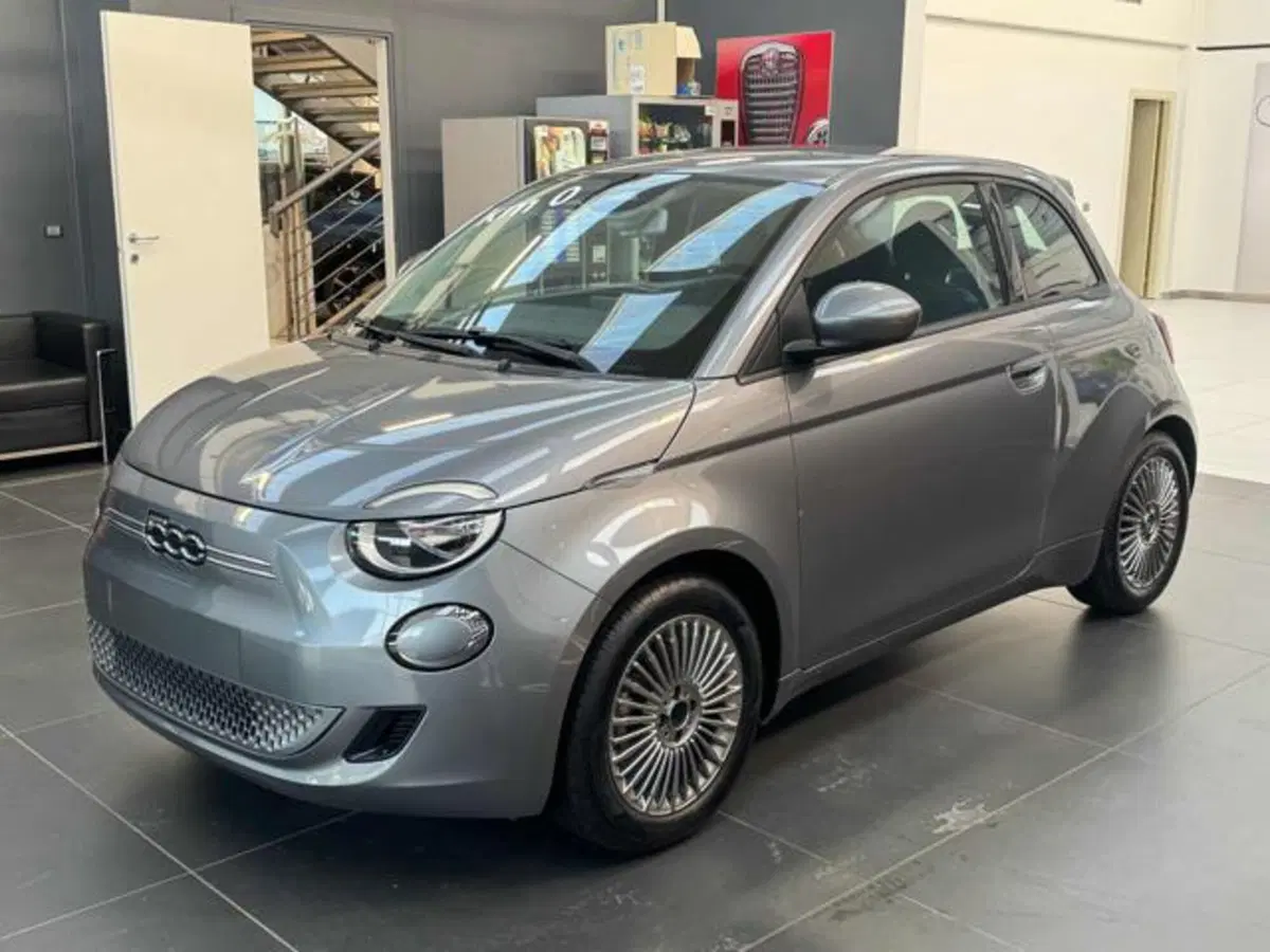 Fiat 500e nuova a Vercelli (3)