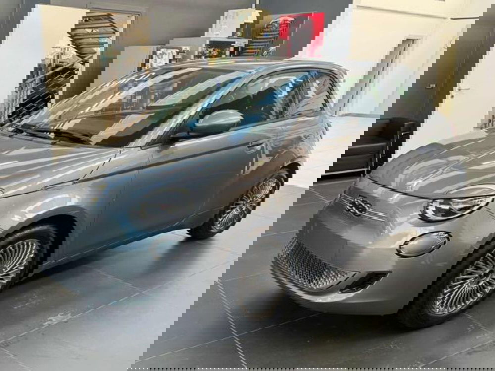 Fiat 500e nuova a Vercelli (3)