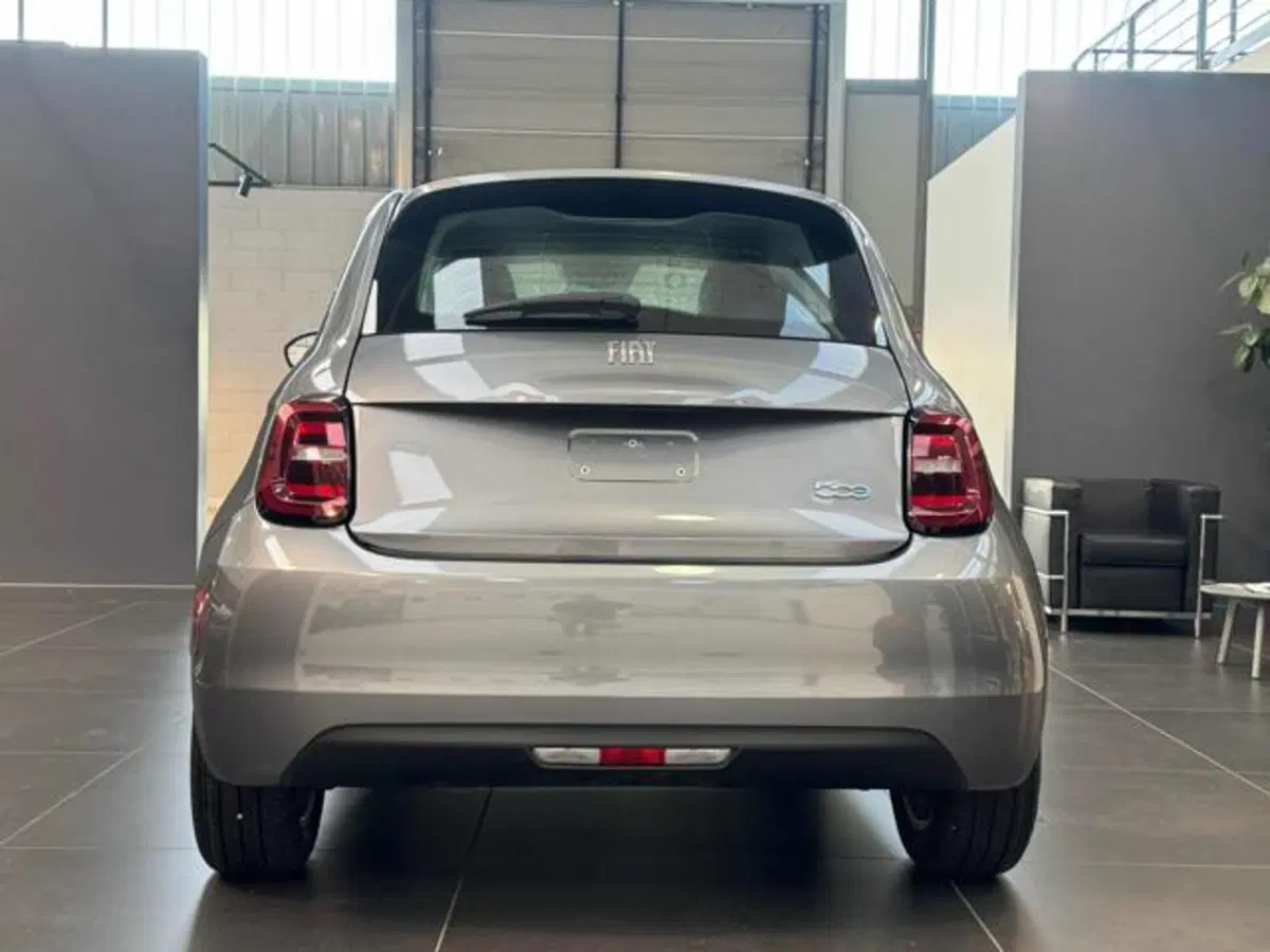 Fiat 500e nuova a Vercelli (6)