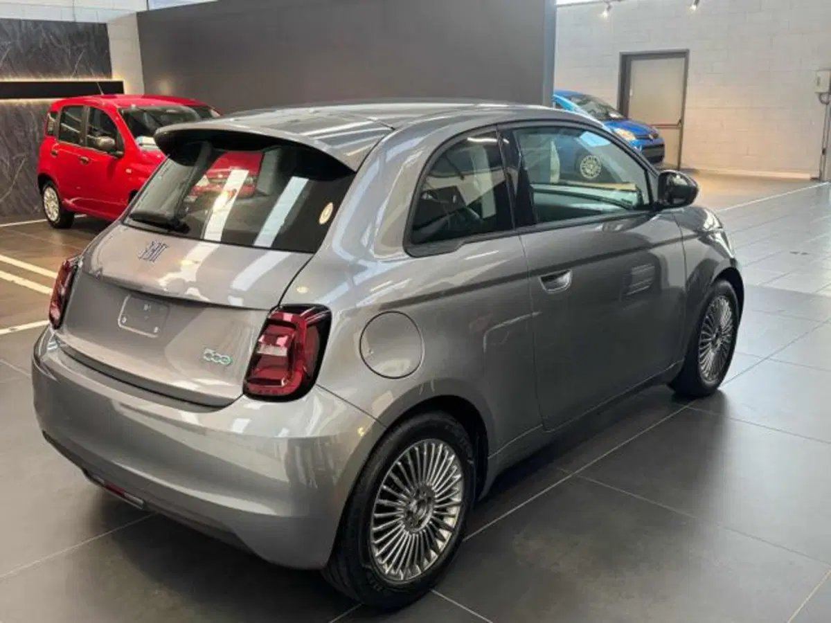 Fiat 500e nuova a Vercelli (7)