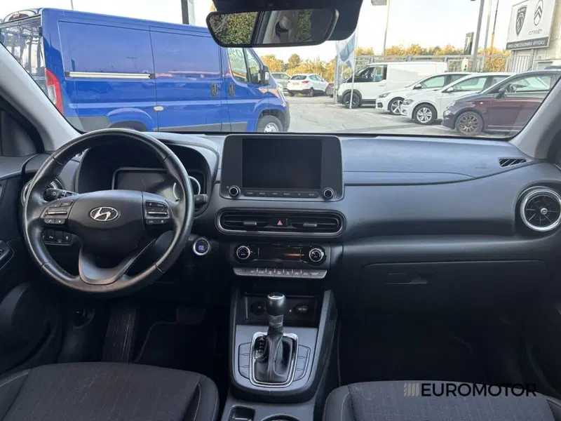 Hyundai Kona usata a Bari (12)