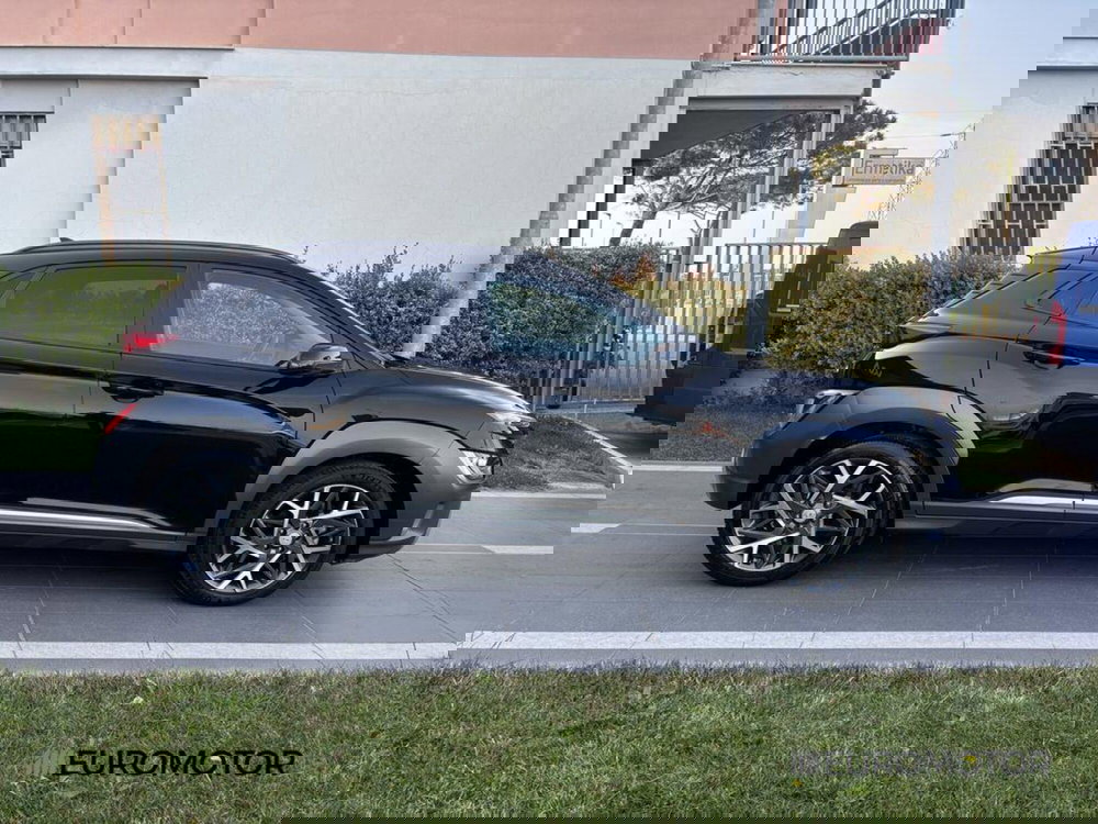 Hyundai Kona usata a Bari (4)