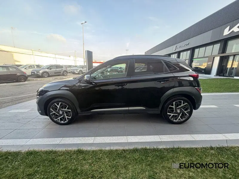 Hyundai Kona usata a Bari (8)