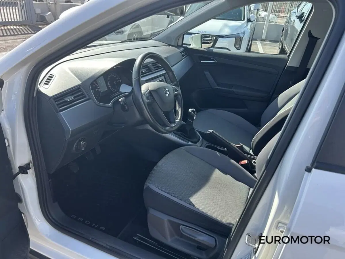 SEAT Arona usata a Bari (12)