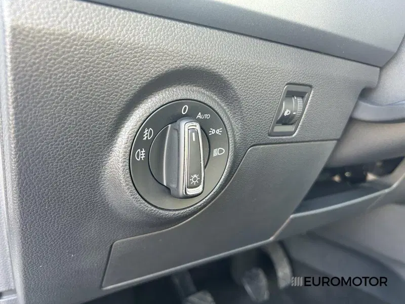 SEAT Arona usata a Bari (13)