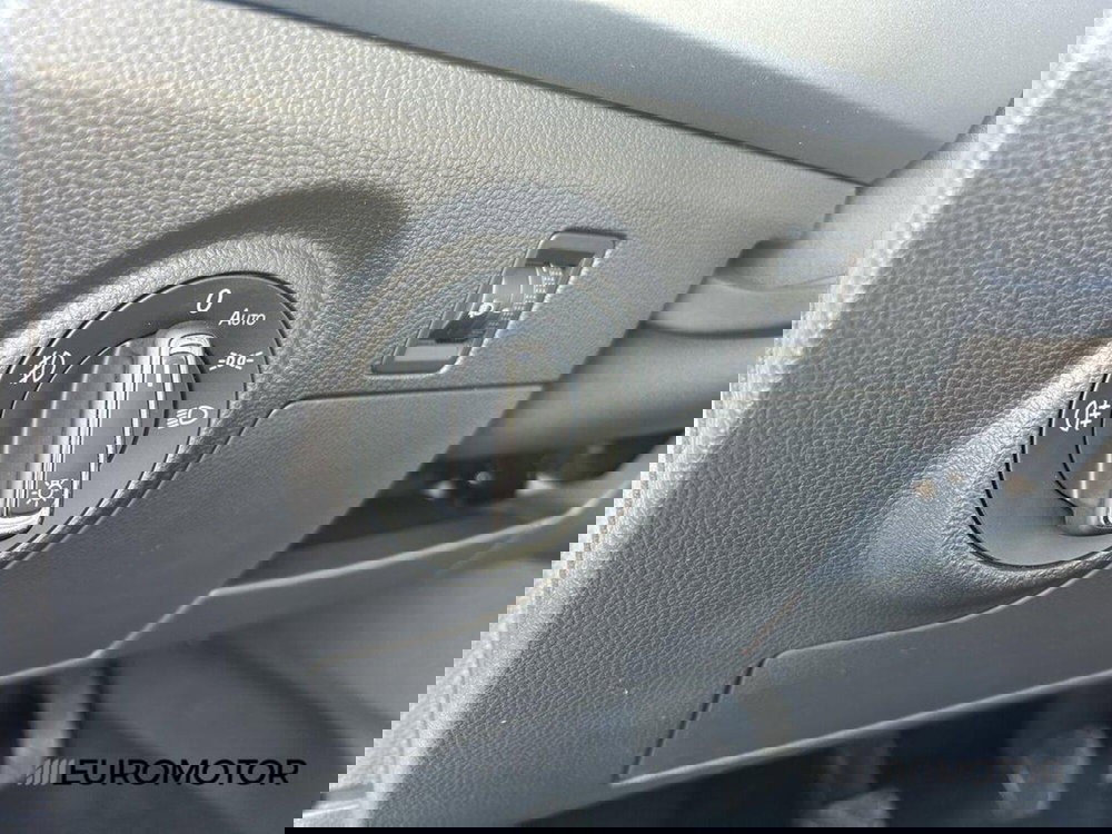 SEAT Arona usata a Bari (13)