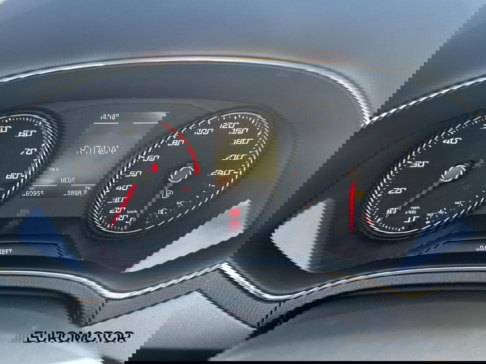 SEAT Arona usata a Bari (14)