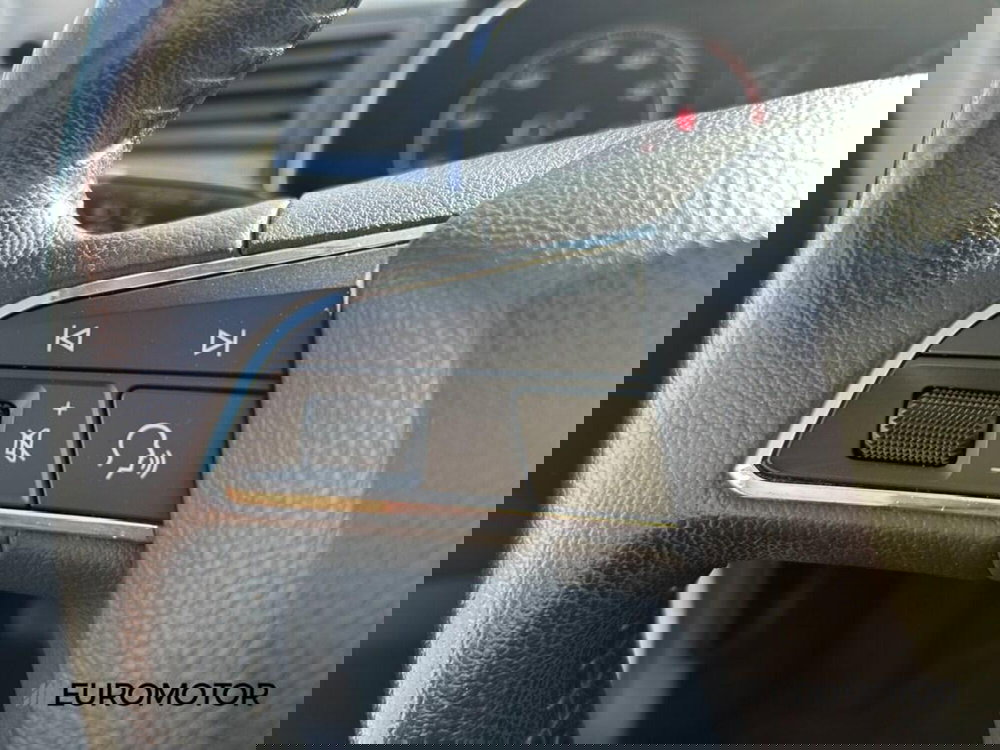 SEAT Arona usata a Bari (15)