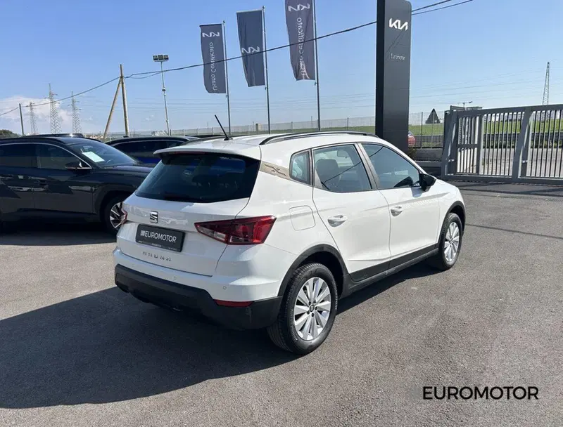 SEAT Arona usata a Bari (5)