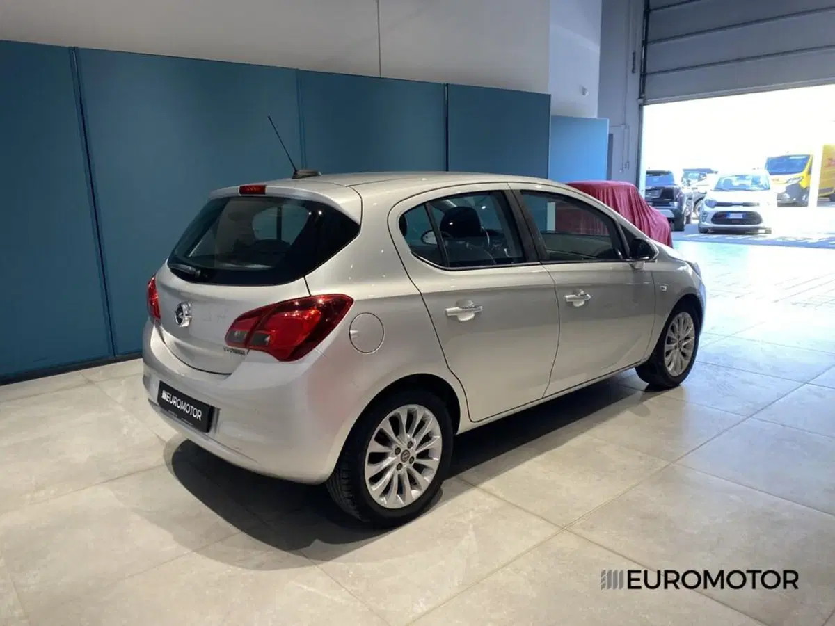 Opel Corsa usata a Bari (7)