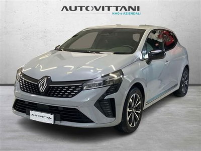Renault Clio 1.6 full hybrid Techno 145cv del 2025 usata a Como