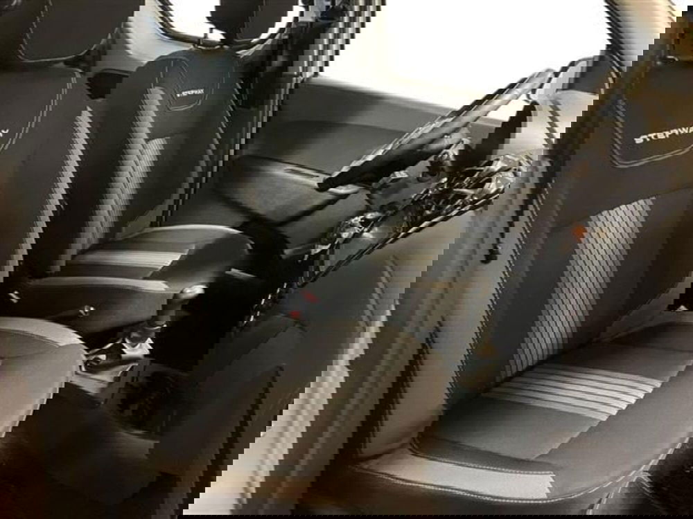 Dacia Dokker usata a Como (11)