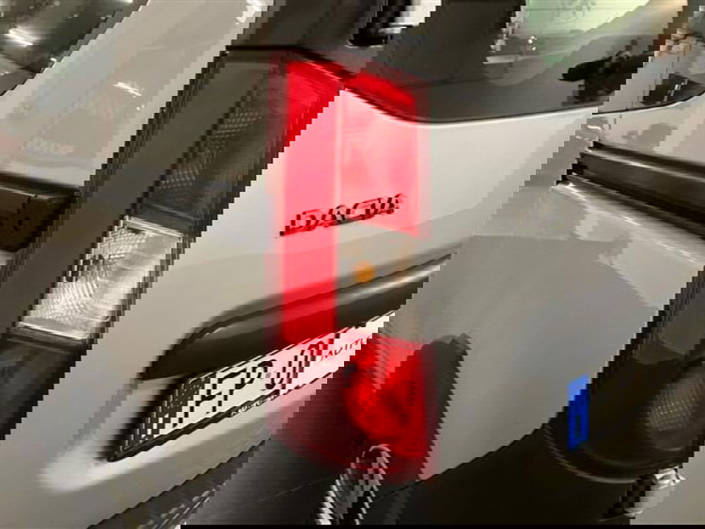 Dacia Dokker usata a Como (8)