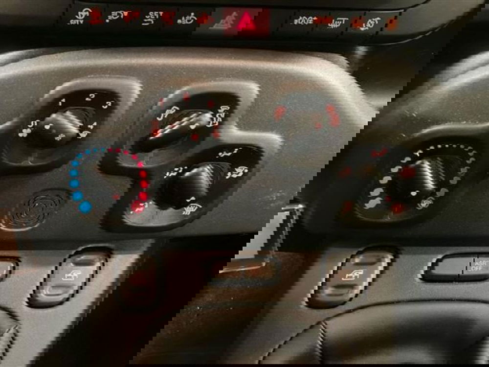 Fiat Panda Cross usata a Como (20)