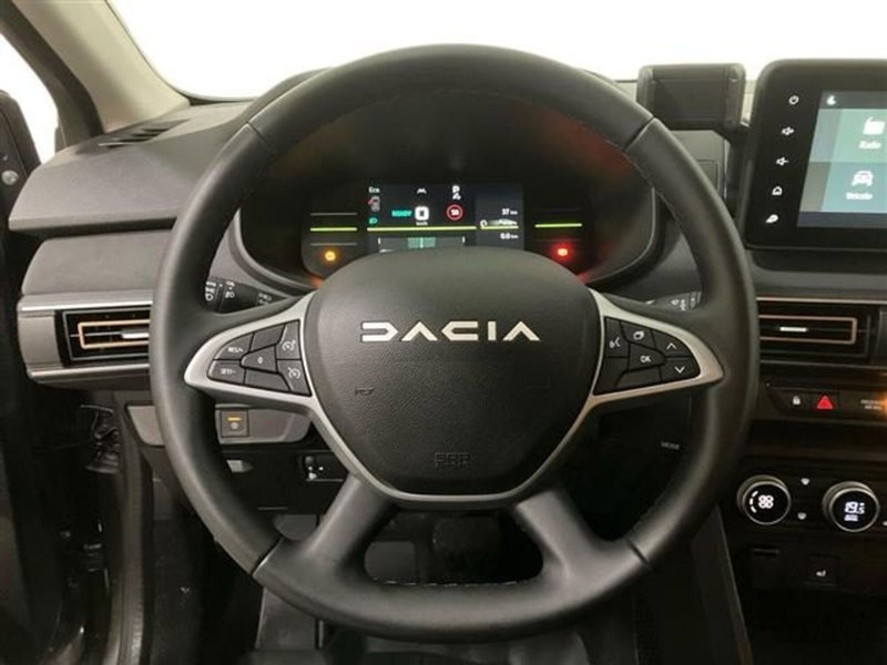 Dacia Jogger nuova a Como (16)