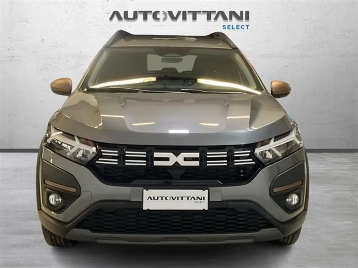 Dacia Jogger nuova a Como (2)