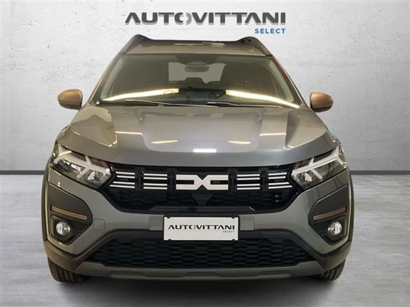 Dacia Jogger nuova a Como (2)