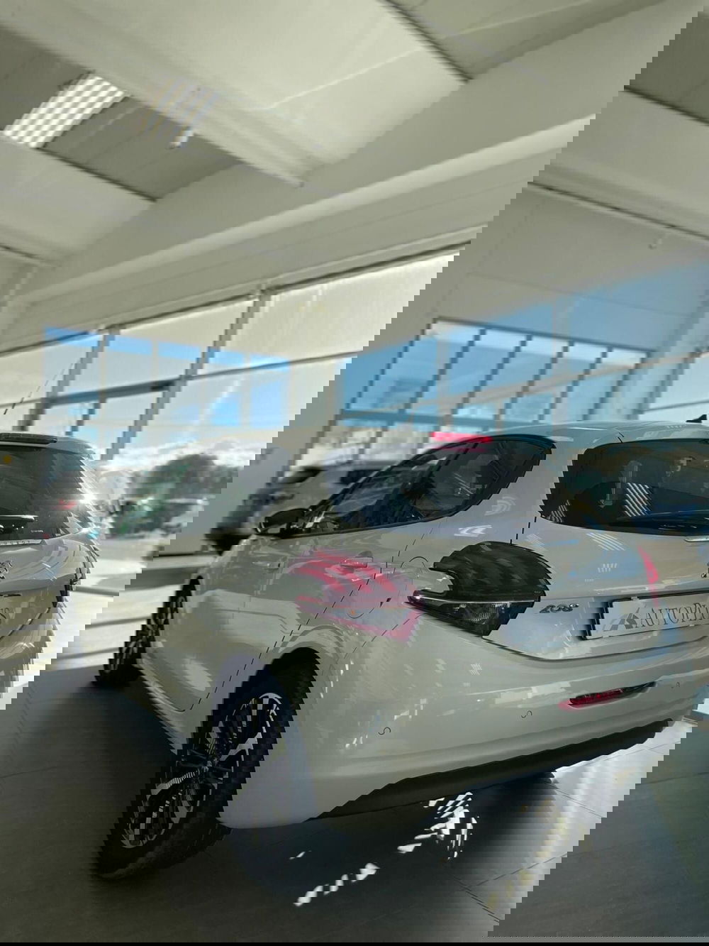 Peugeot 208 usata a Sassari (2)