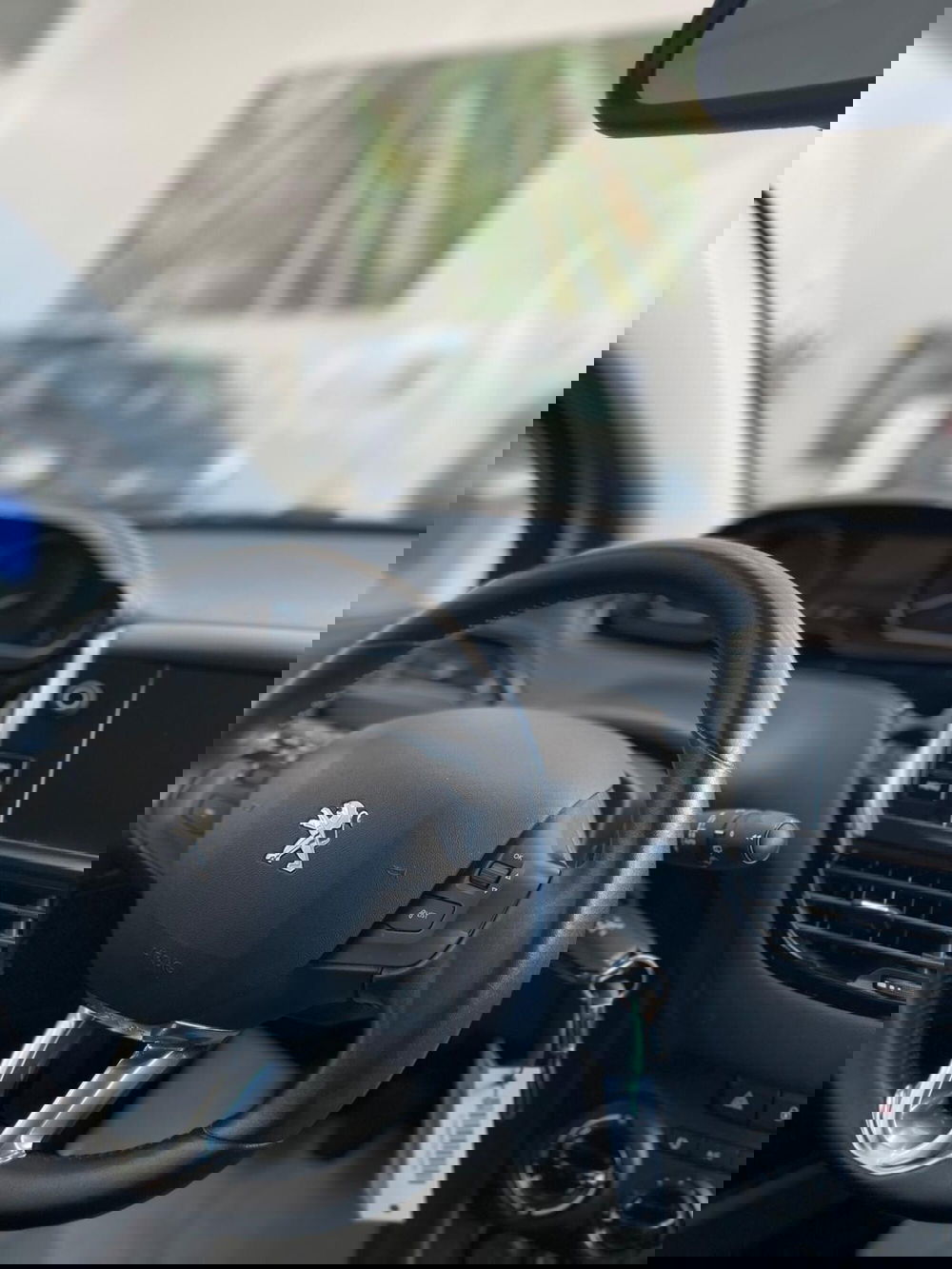 Peugeot 208 usata a Sassari (6)