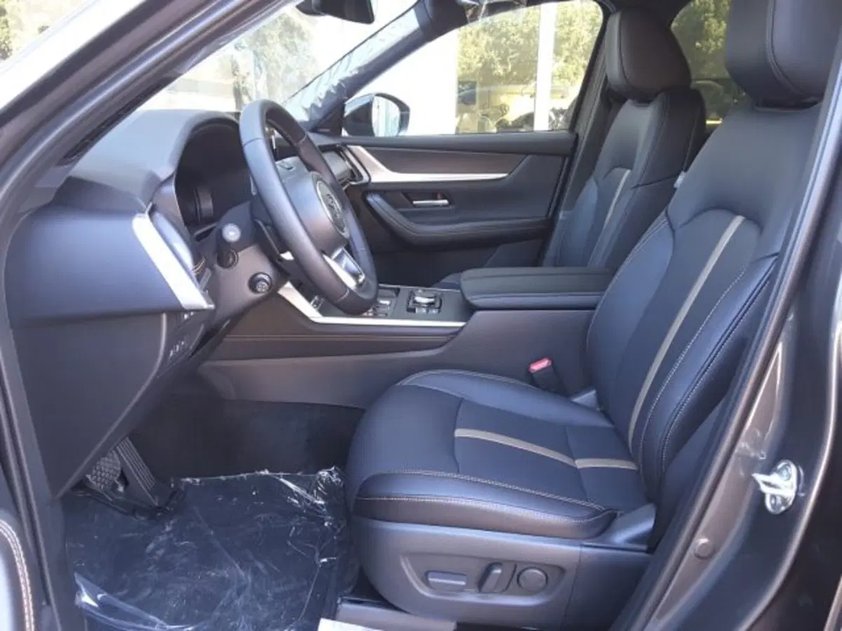 Mazda CX-60 nuova a Firenze (5)