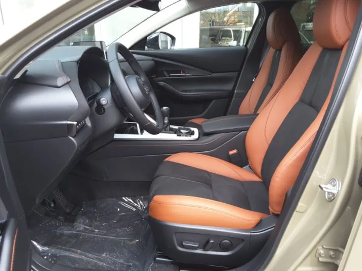 Mazda CX-30 nuova a Firenze (6)