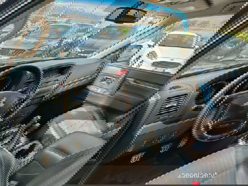 Mitsubishi Pajero usata a Salerno (19)