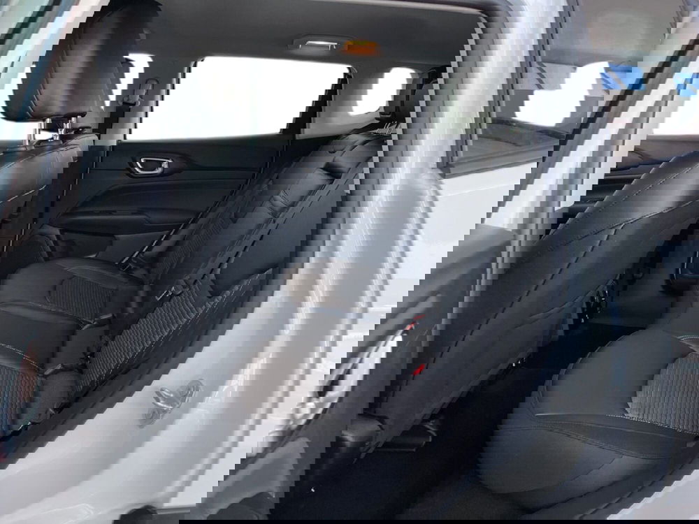 Jeep Compass nuova a Torino (9)