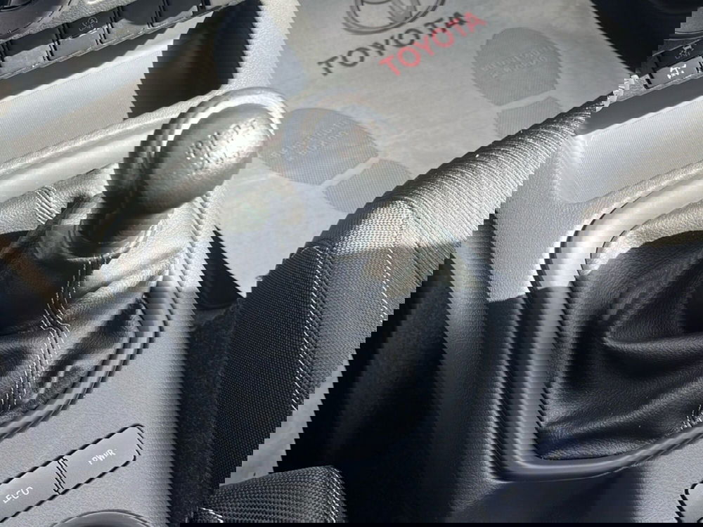 Toyota Hilux nuova a Ragusa (15)