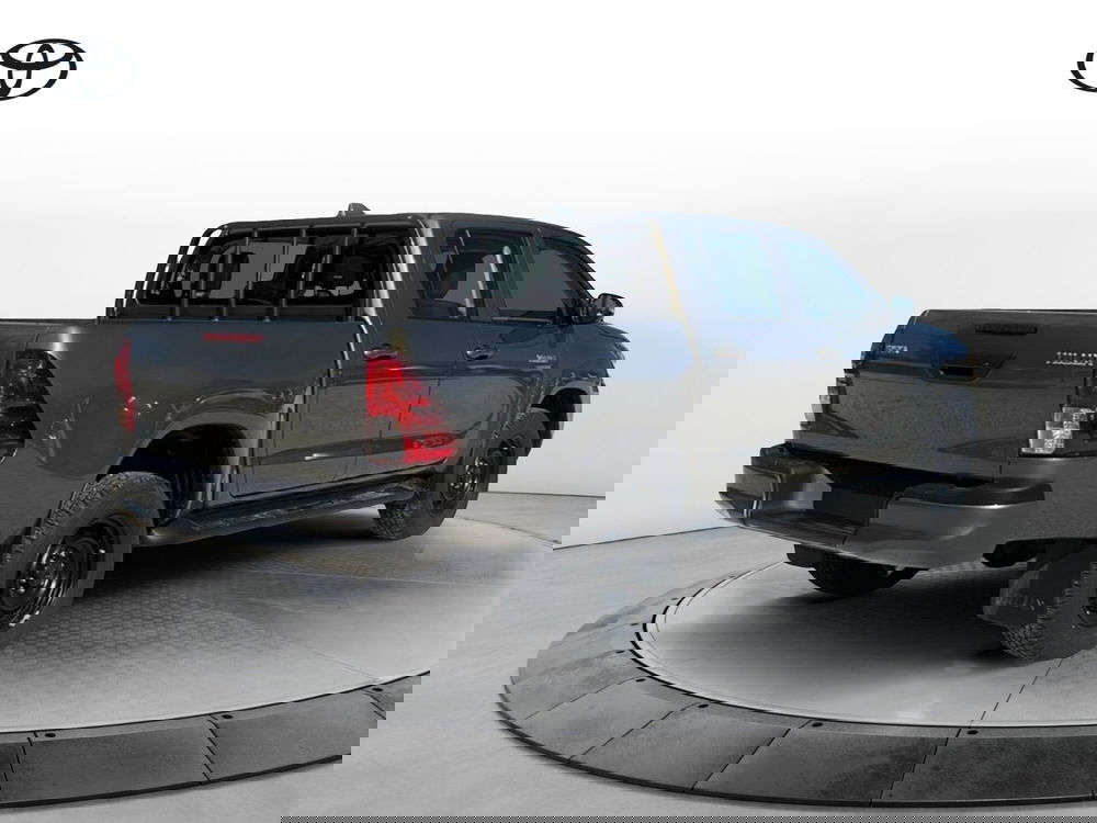 Toyota Hilux nuova a Ragusa (3)