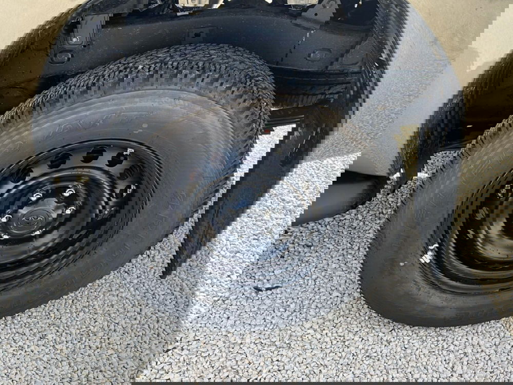 Toyota Hilux nuova a Ragusa (5)