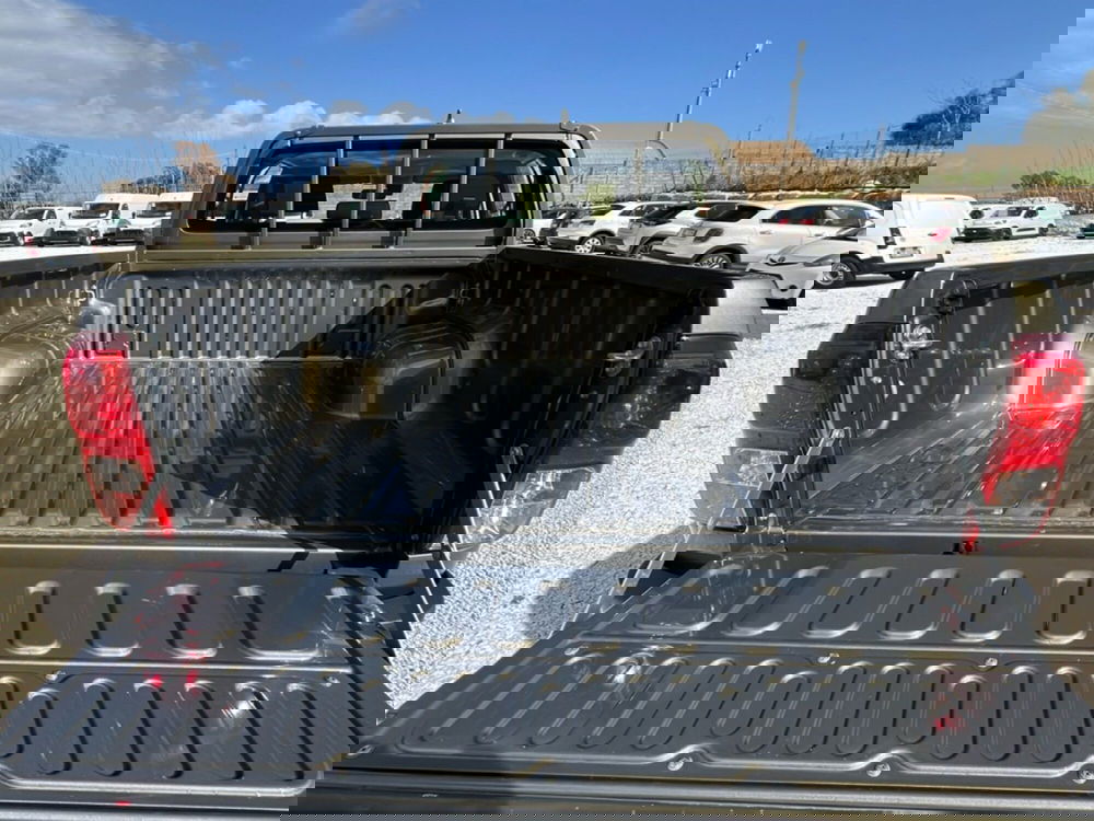 Toyota Hilux nuova a Ragusa (6)