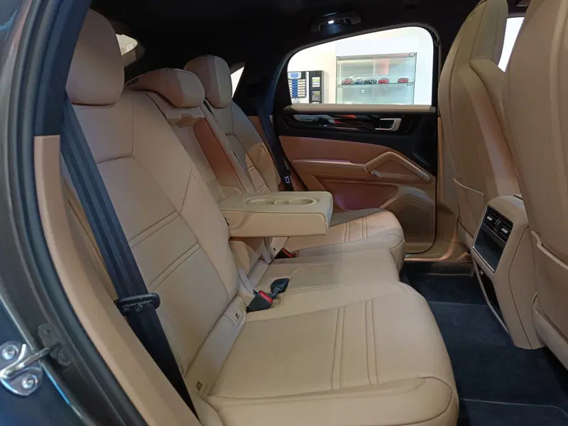 Porsche Cayenne usata a Pistoia (15)