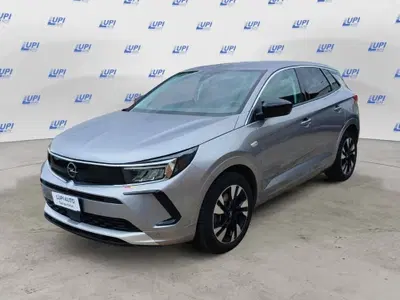 Opel Grandland 1.6 PHEV aut. FWD Business Elegance del 2025 usata a Serravalle Pistoiese