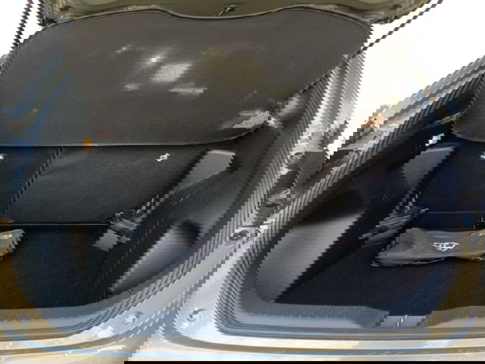 Toyota Yaris Cross usata a Milano (12)