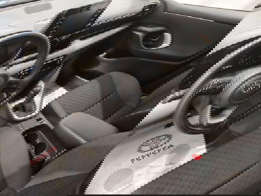 Toyota Yaris usata a Roma (12)
