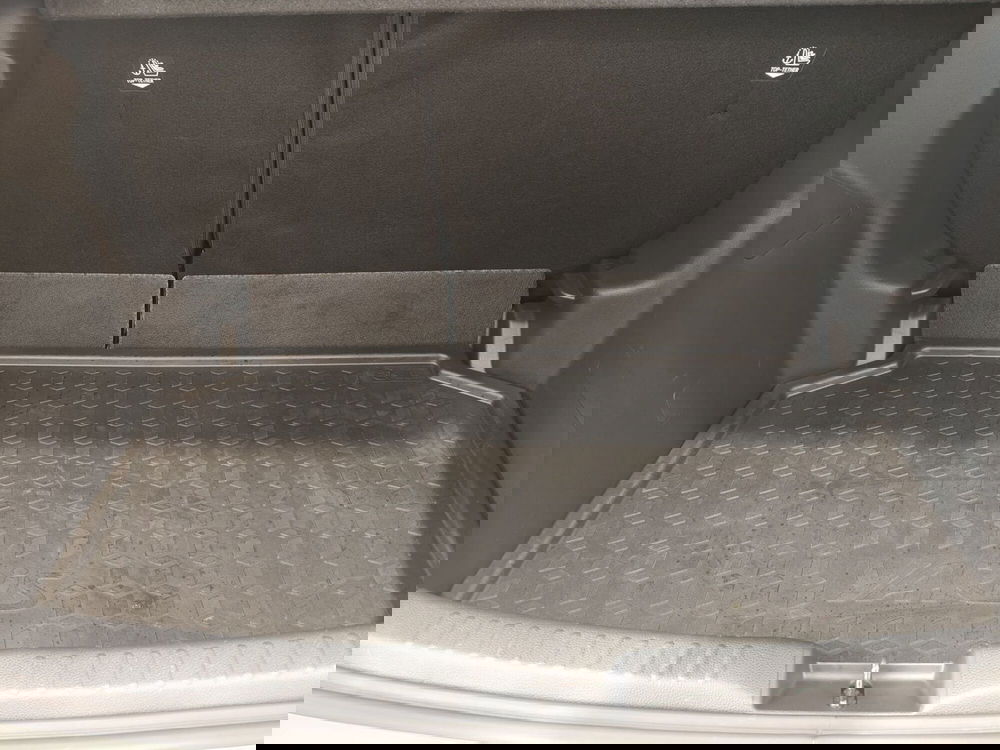 Toyota Yaris usata a Roma (13)