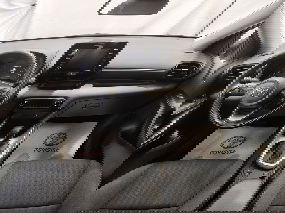 Toyota Yaris usata a Roma (9)