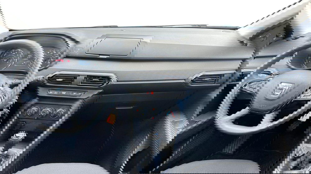 Dacia Sandero usata a Viterbo (8)