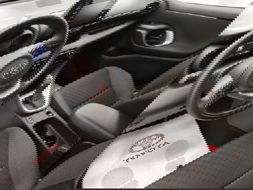 Toyota Yaris usata a Roma (12)