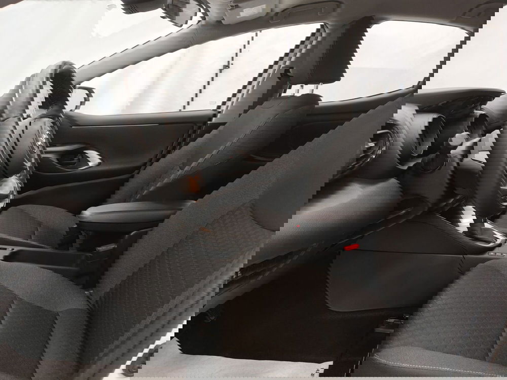 Toyota Yaris usata a Roma (14)